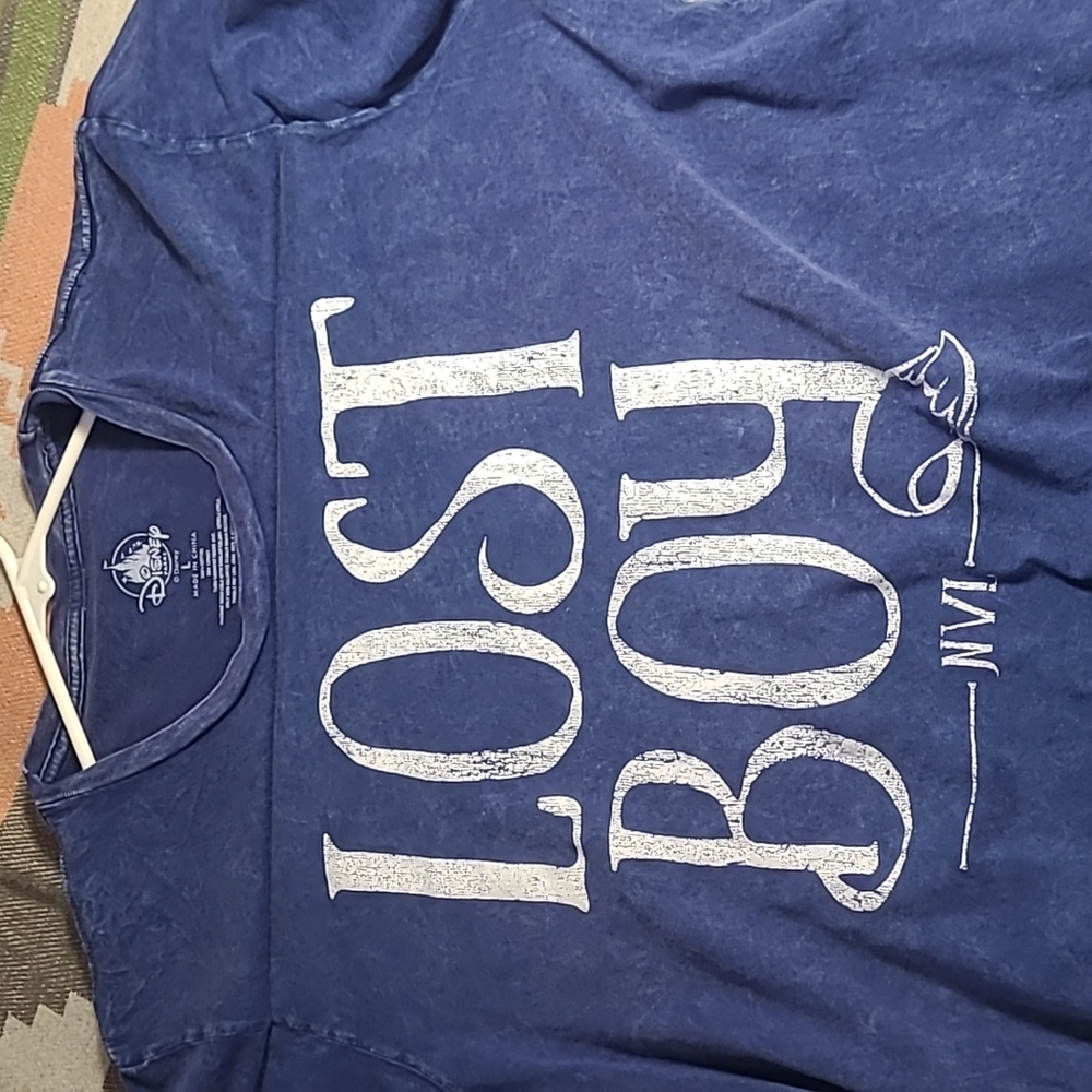 Disney parks Lost Boy size L s/s tshirt